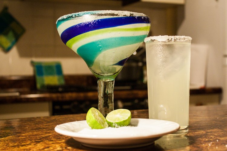 How To Make Margaritas Using Margarita Mix Leaftv