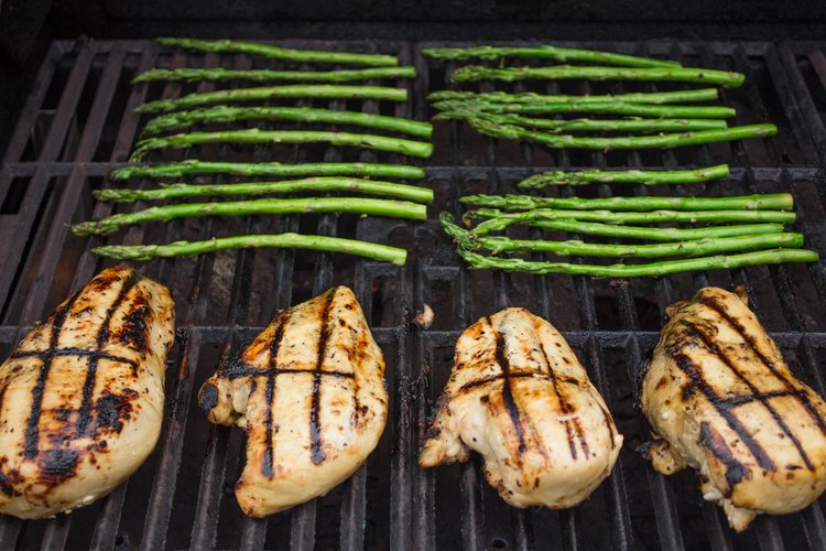 How To Cook Asparagus On The Grill LEAFtv   9e2f07ea Fbe1 4e8d Bdc5 4c19b6251fc4 