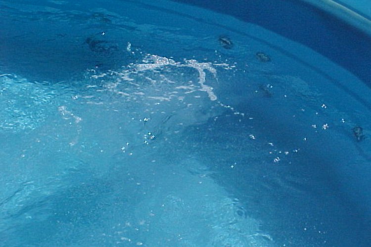 Bañera con hidromasajes casera.