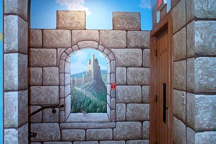 Imagen cortesía de custompaintedmurals.com