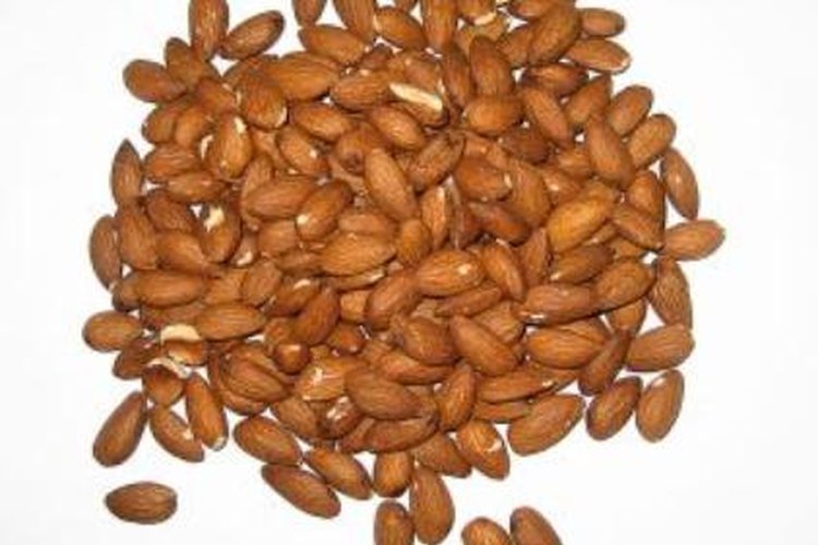 La harina de almendras es una alternativa para quienes son alérgicos al gluten.