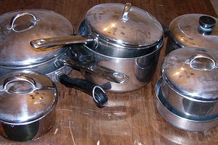 Utiliza recipientes con fondo ancho y plano.