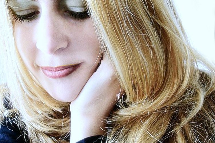 Las extensiones de cabello se pueden teñir, rizar, alisar y recibir permanentes, tal como el cabello natural.