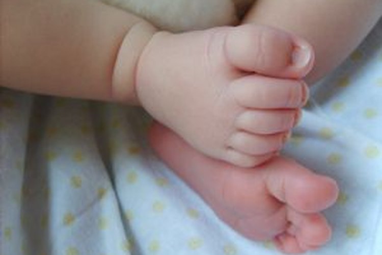 Un elemento para bebé fácil de hacer son los zapatos.