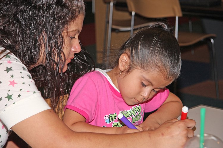 Ayuda a tus hijos a conocer sobre otras culturas.