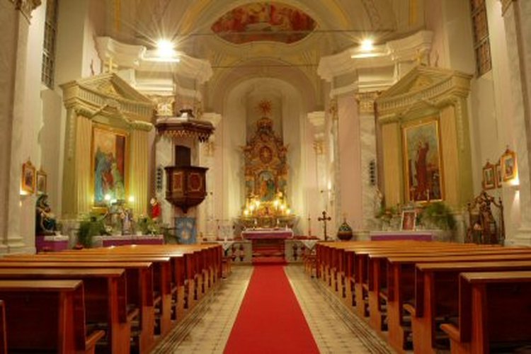 El santuario contiene el altar.