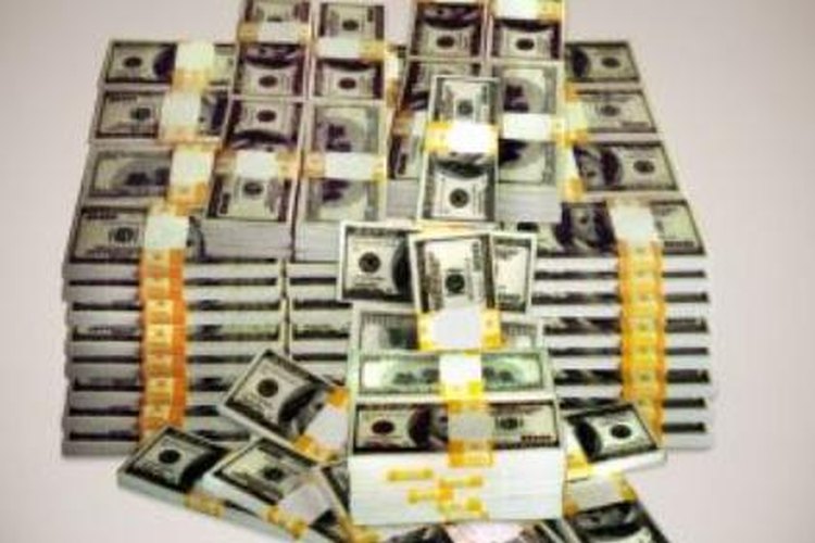 Algunos regalan dinero por motivos fiscales.