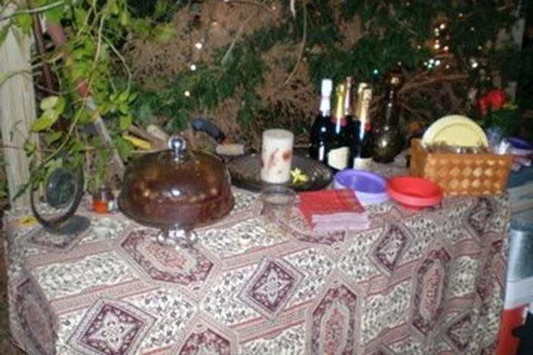 Para muchos una despedida de soltera es sólo una gran razón para hacer una fiesta y divertirse.