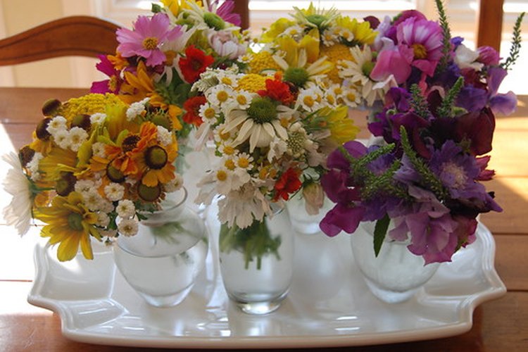 Las flores frescas pueden durar días o hasta semanas dependiendo de unos pocos factores.