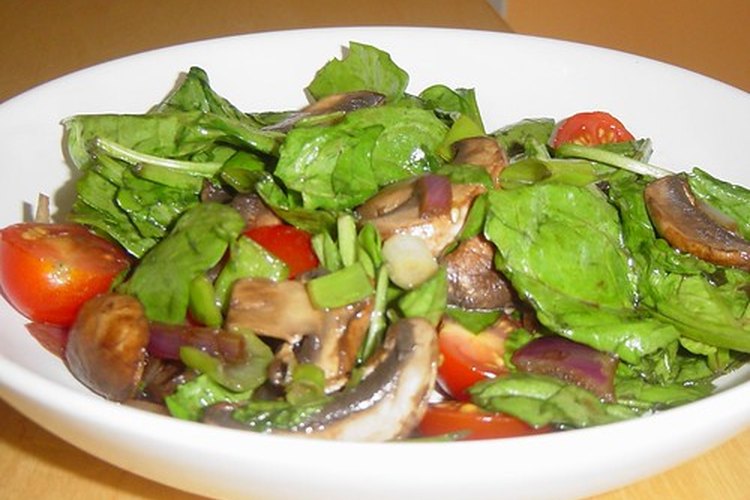 Ensalada de primer plato.