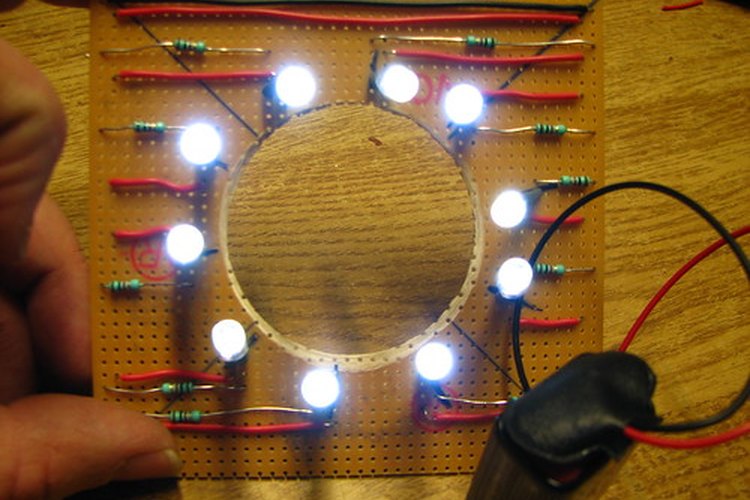 Las luces LED de alta potencia se están volviendo más populares para uso en el hogar.