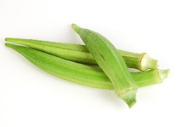 El proceso de cocción de la okra es bastante simple, ya que la única parte difícil es determinar cuándo está completamente cocida.