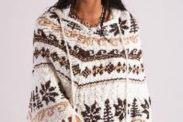 Mientras que los Indígenas Latinoamericanos fueron quienes lucieron por primera vez los ponchos.