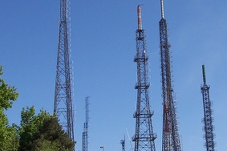 Para trabajar en la radio normalmente se requiere de un título universitario.
