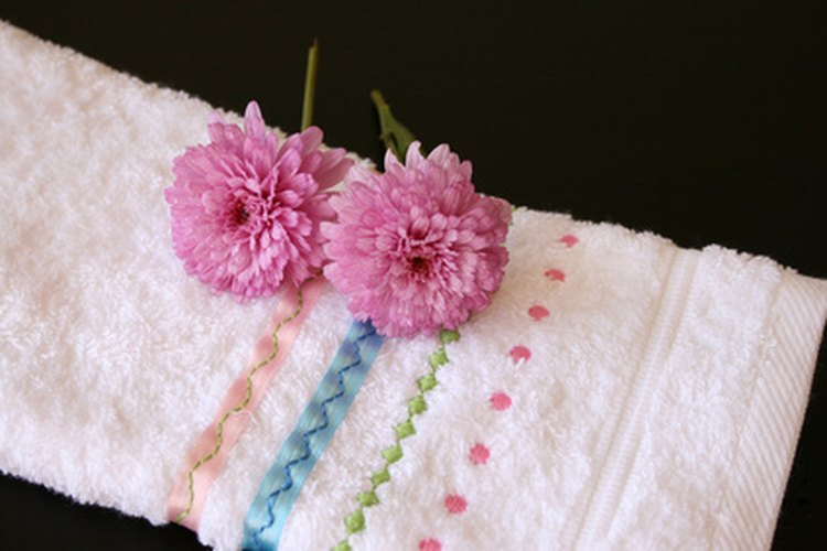 Toalla con bordados.