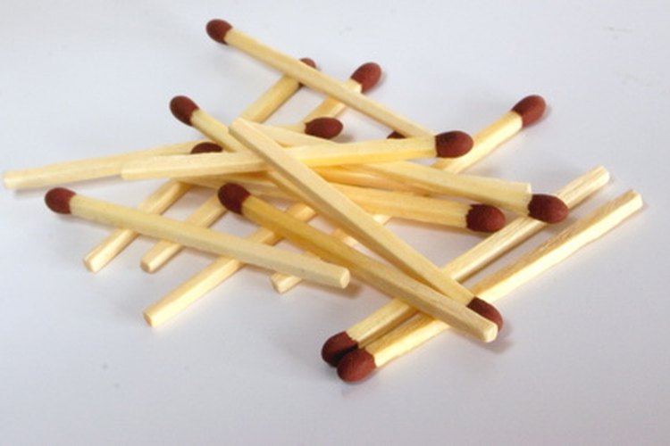 Los palillos de madera tienen diversos usos artesanales.