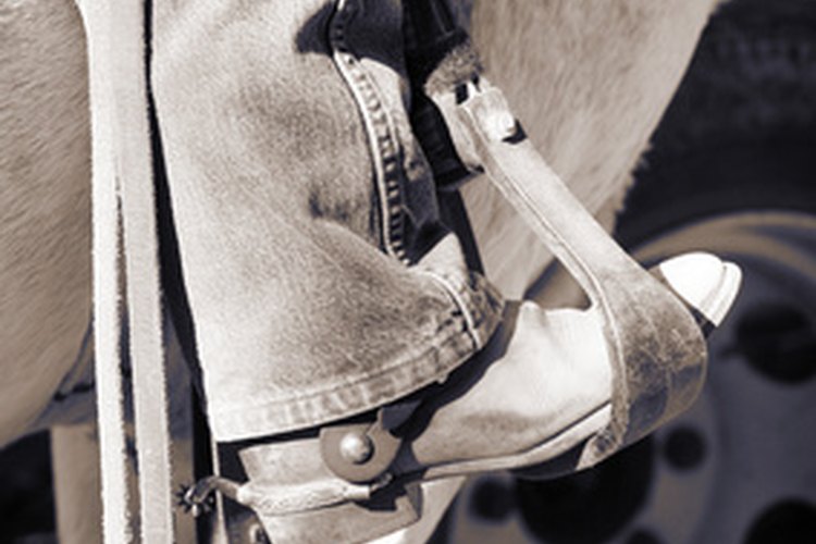 Las botas para montar del Oeste tienen tacones angulares y suelas suaves.
