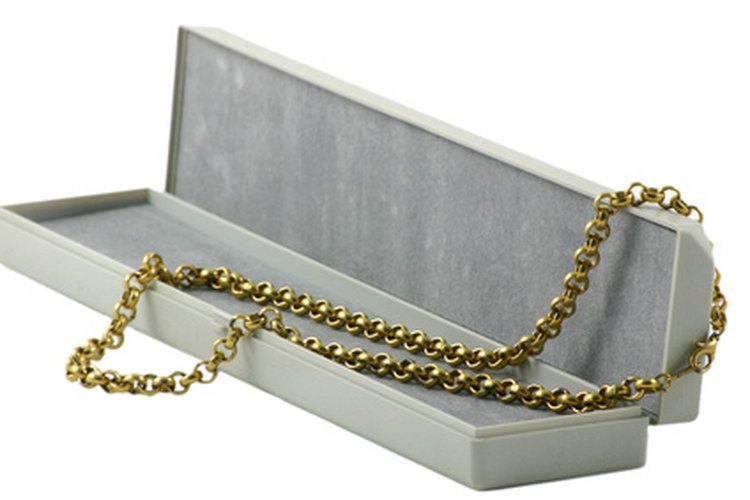 Las joyas de oro reciclado a menudo se convierten en otras joyas de oro.