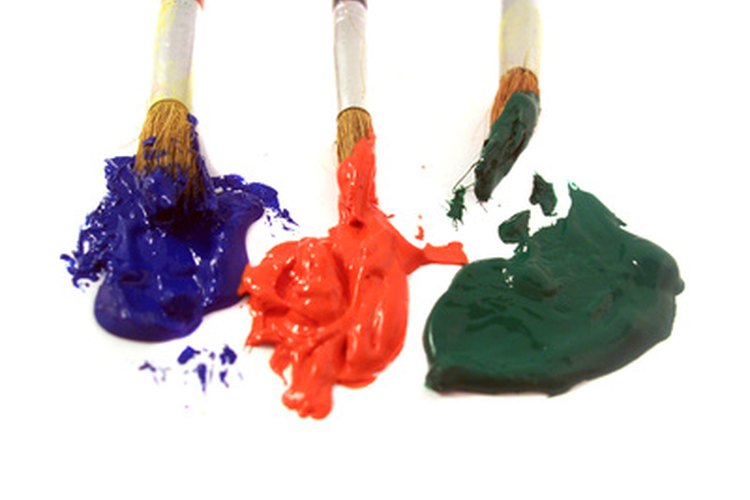Hoy en día, la témpera es uno de los mejores materiales para que utilicen los niños que acaban de iniciarse en la pintura.