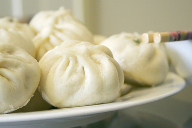 El baozi puede rellenarse con vegetales, fruta o carne.
