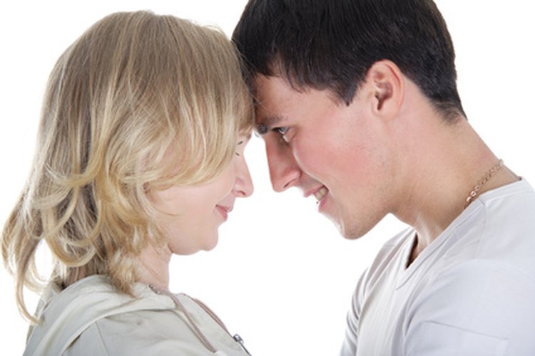 Hombres y mujeres ven diferente a la simetría facial.