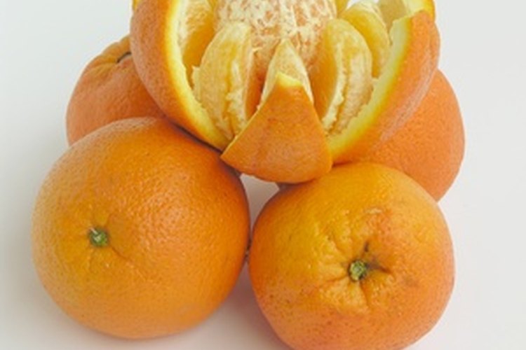 El licor con sabor a naranja se utiliza en muchos platillos y bebidas.