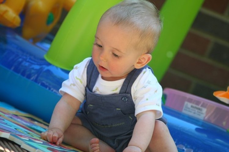Niño jugando.