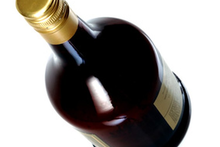 Una fina botella de alcohol puede ser un regalo ideal.