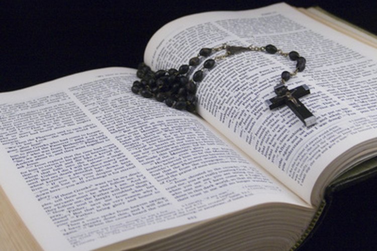 La Santa Biblia.