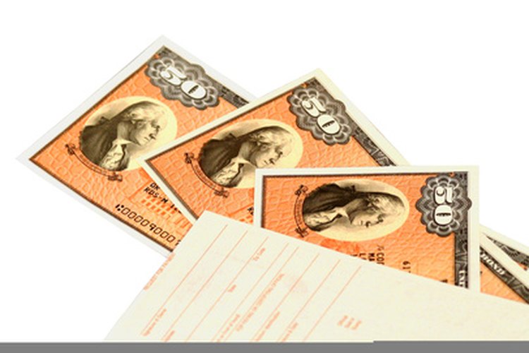 Los bonos de ahorro maduran mientras un bebé crece.