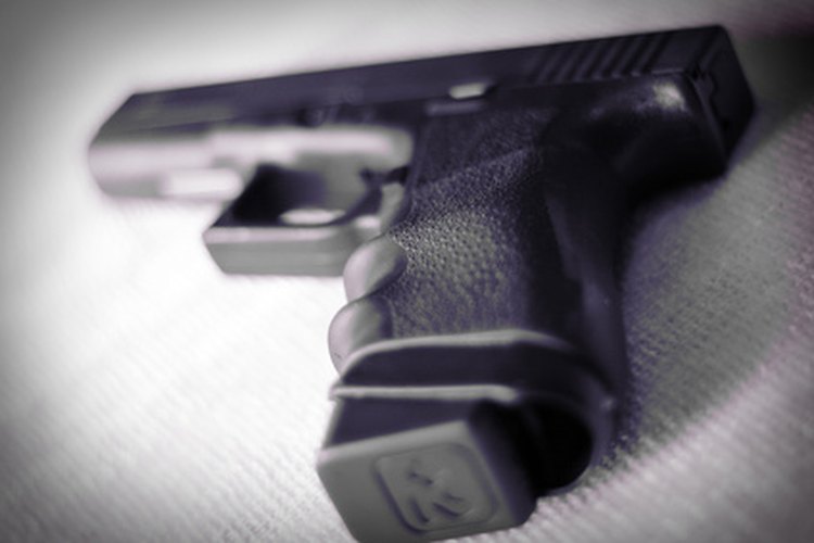 Las pistolas Glock son populares debido a su peso liviano de construcción y sus características de seguridad.