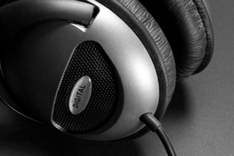 Colócate auriculares imaginarios y respira profundamente cuando el berrinche se torne demasiado molesto.