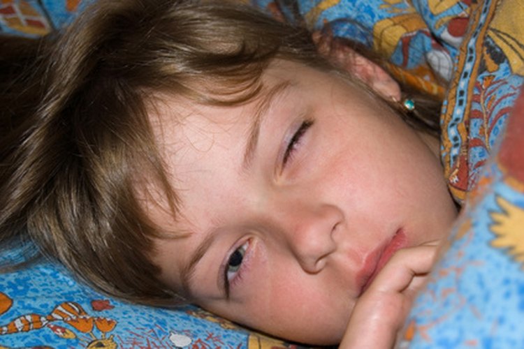 Un cambio en la rutina puede ayudar a tus niños a la hora de dormir.