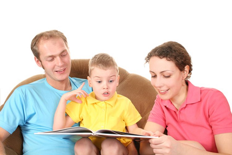 Pasar tiempo juntos abre las líneas de comunicación con tu hijo.
