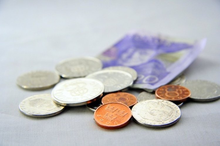 La escasez, del dinero y otros recursos, es un hecho central de la economía.