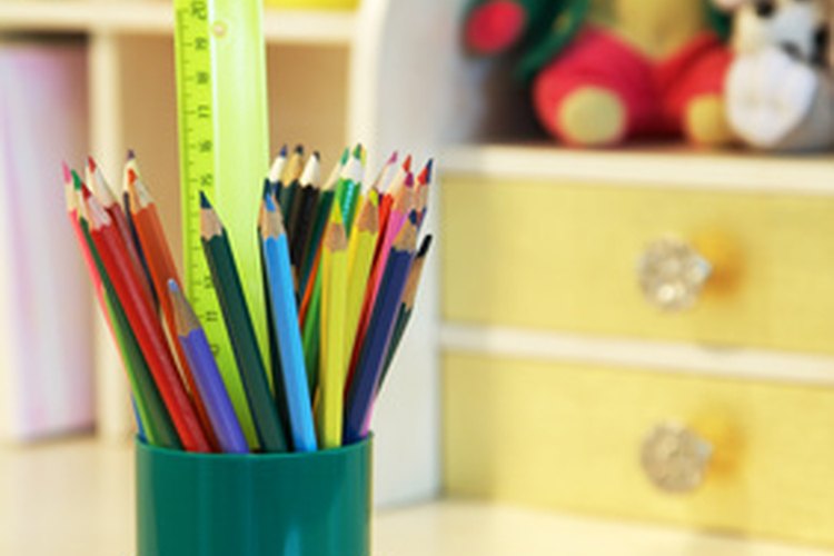 Enseña los niños muy pequeños a utilizar las partes de su cuerpo para medir.