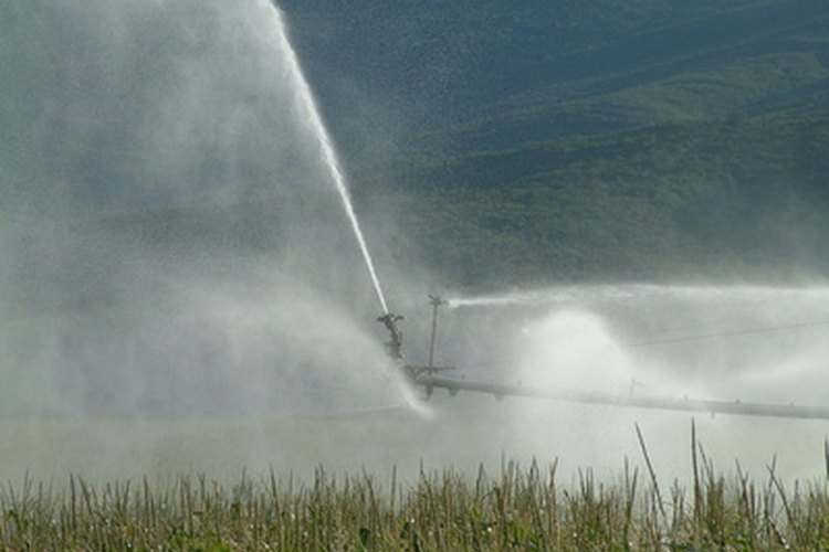 Los rociadores son afectados por las condiciones climaticas ventosas.