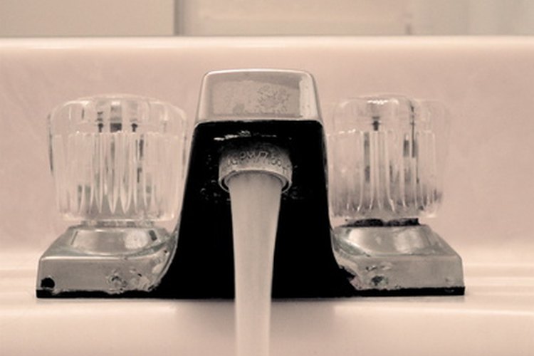 La recirculación de agua caliente proporciona un suministro de agua caliente al instante.