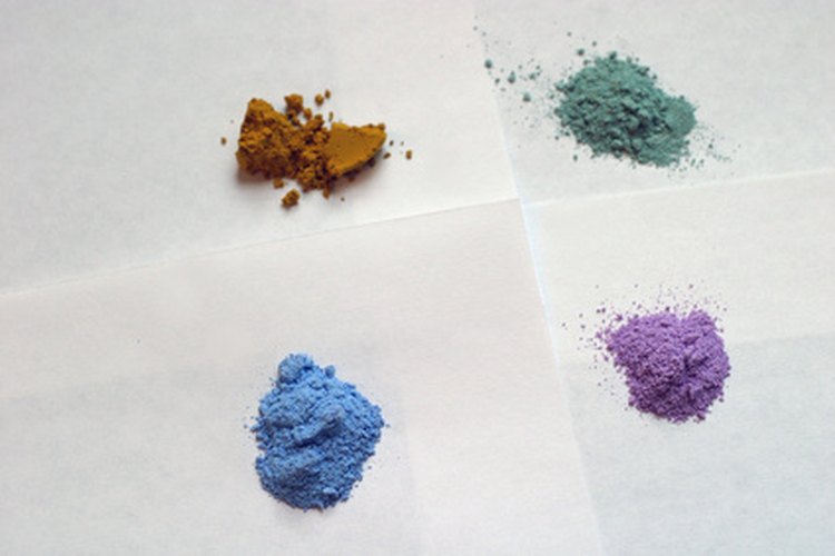 Tanto los colorantes ácidos como los dispersos son adecuados para el nailon.