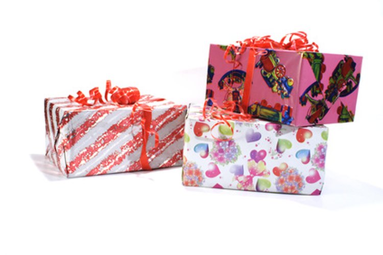 No tienes que gastar mucho dinero para darle a tu novio un regalo especial.