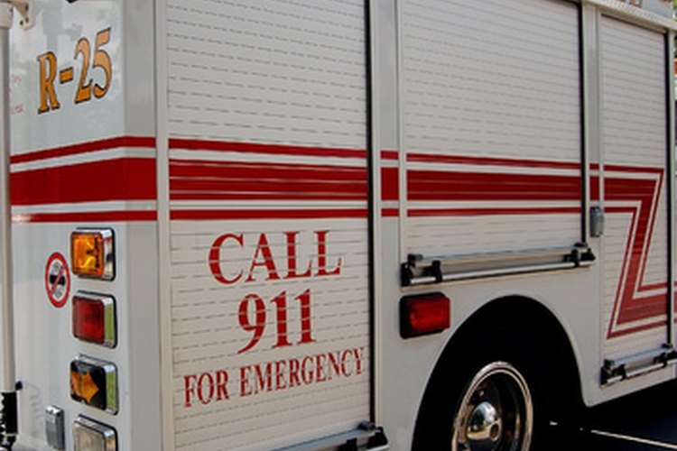 Los operadores del 911 son responsables por despachar a la agencia de rescate adecuada.