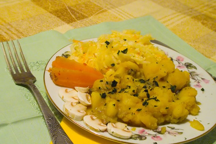 A la mayoría de las personas les gustan las papas con queso.