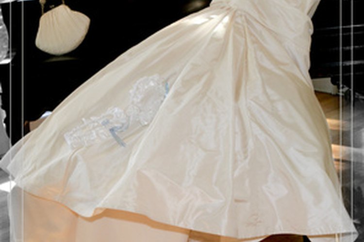 Puedes usar ésta técnica para ampliar vestidos de novia o de cóctel.