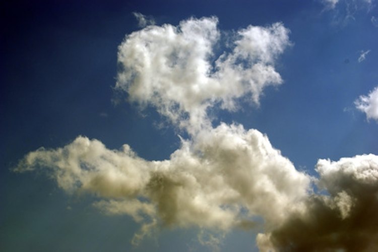 El O2 y el CO2 son gases atmosféricos.