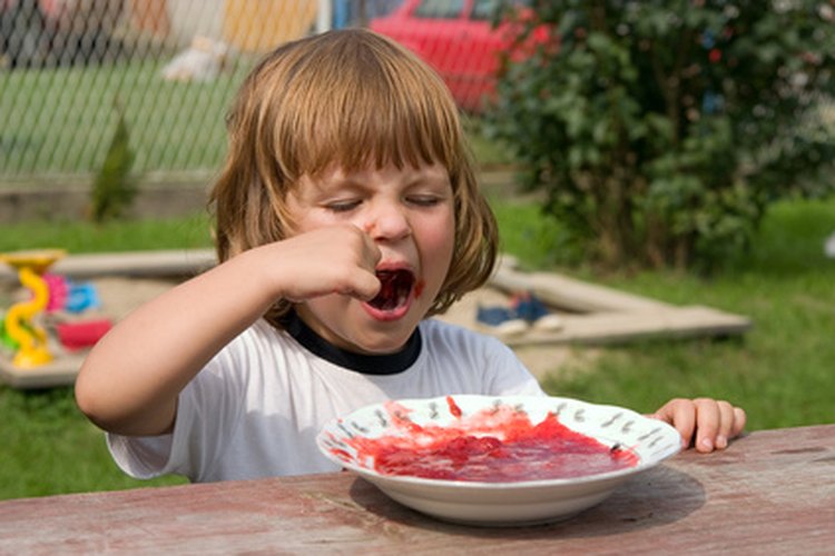 Agrega condimentos estimulantes a la comida para darle un mejor sabor.
