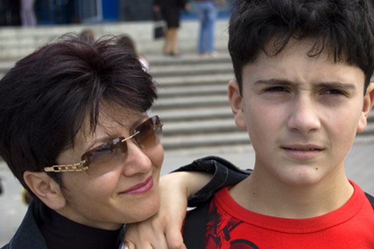 La adolescencia es un momento en que los niños comienzan a afirmar cada vez más su independencia.
