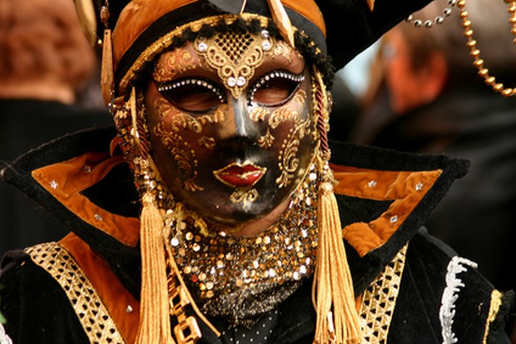 Vestirse para Mardi Gras puede ser un proceso que lleva su tiempo.