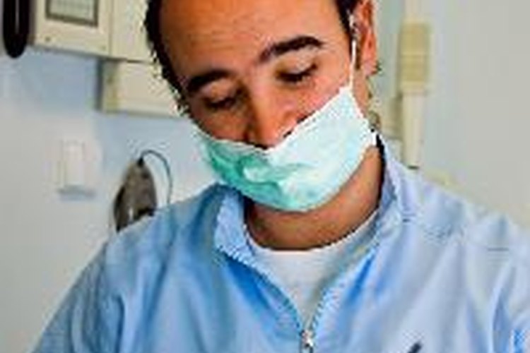 ¿En qué se diferencia un higienista dental con un odontólogo?