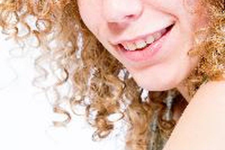 Encuentra el mejor corte para tu cabello rizado.