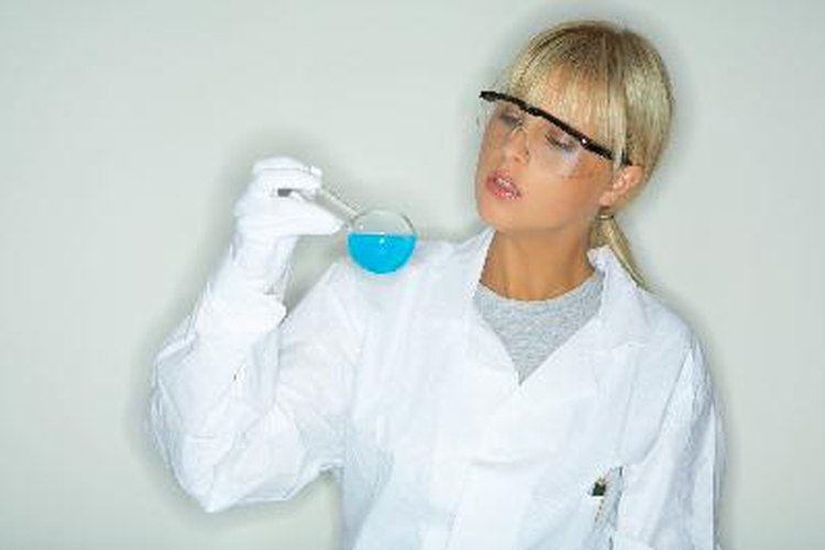 Garnier ejemplifica el énfasis de L'Oreal en el estudio científico.